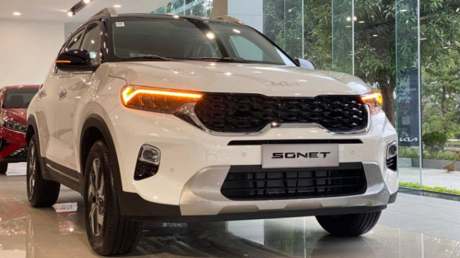 Kia Sonet bất ngờ tăng giá bán, bản cao nhất 614 triệu đồng - 1