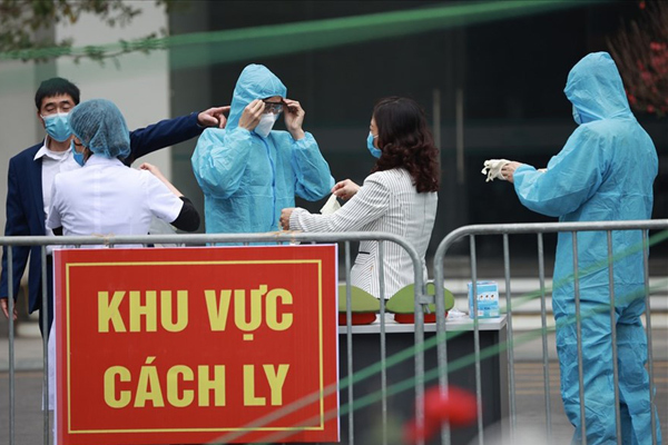 Bộ Y tế: Nguy cơ xâm nhập biến chủng Omicron vào Việt Nam là rất lớn - 1