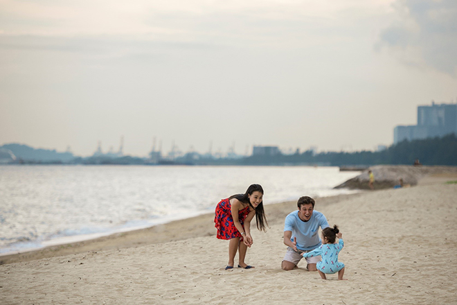 Loạt khoảnh khắc đốn tim của con trai MC Hoàng Oanh khi đi sở thú tại Singapore - 5