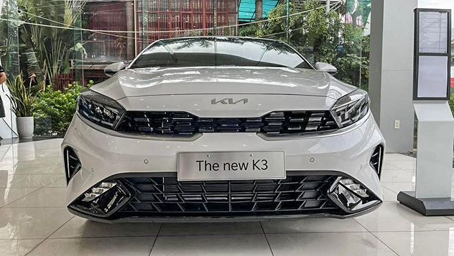 KIA K3 có thêm bản động cơ 2.0L, giá 689 triệu đồng - 1