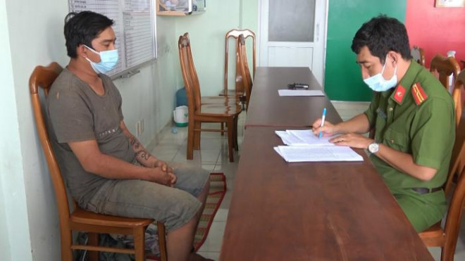 Nóng trong tuần: Đi "giải tỏa" khi vợ vừa sinh con, 9X gây tội ác "động trời" - 1