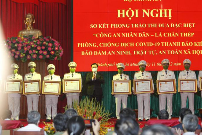17 cán bộ, chiến sĩ công an hy sinh khi phòng chống dịch Covid-19 - 2