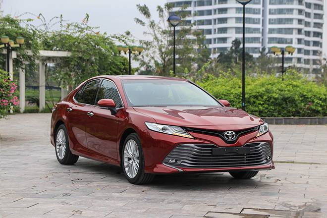 Giá xe Toyota Camry lăn bánh tháng 12/2021 - 4