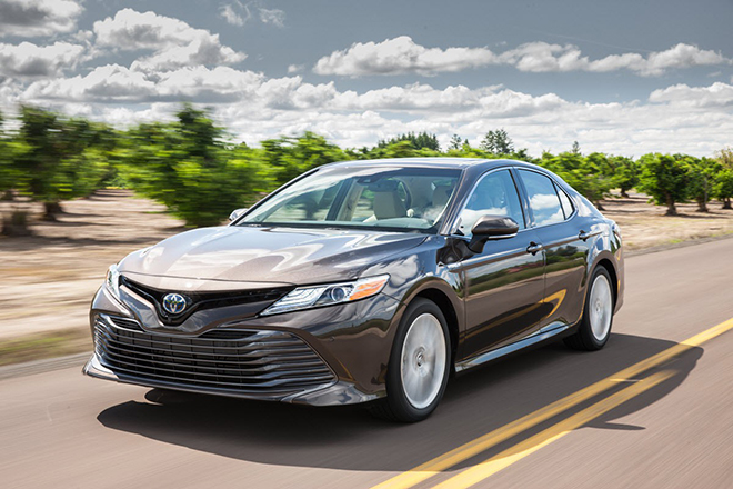 Giá xe Toyota Camry lăn bánh tháng 12/2021 - 3