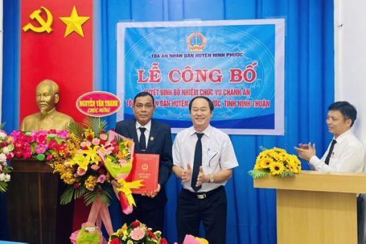 Chánh án TAND Ninh Phước có biểu hiện gì bất thường trước khi tử vong? - 2