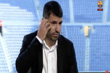 Chính thức Aguero bật khóc thông báo từ giã sự nghiệp, Barca bùi ngùi chia tay