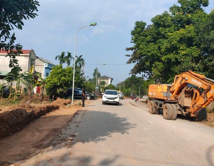 Đất nền sốt nóng, có nơi tăng 100%, nhà đầu tư ráo riết săn lùng - 1