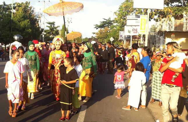 Viếng ‘đền trừ quỷ’ ở thiên đường trăng mật Bali - 8