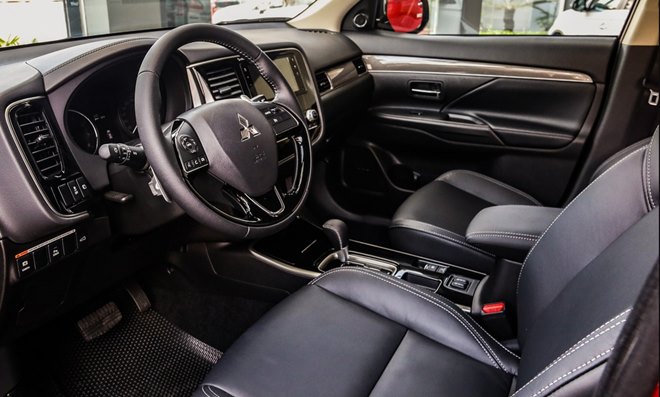 Giá xe Mitsubishi Outlander lăn bánh tháng 12/2021, giảm tới 100% phí trước bạ - 11