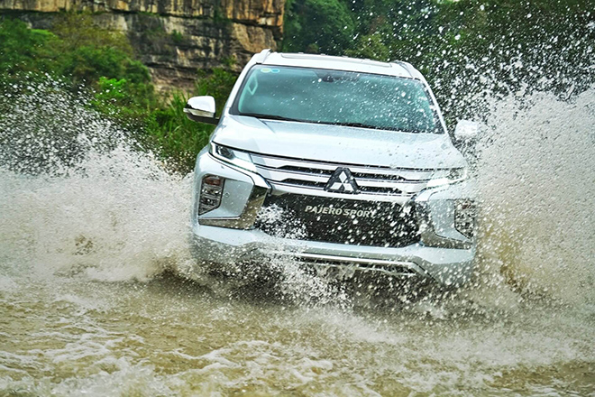Giá xe Mitsubishi Pajero Sport tháng 12/2021, hỗ trợ phí trước bạ lên đến 68 triệu đồng - 4