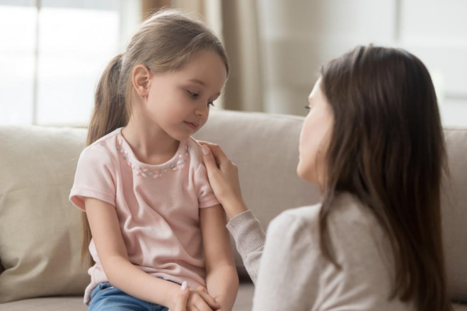 5 cụm từ bố mẹ thường xuyên nói những mong tốt cho con những thực tế lại gây căng thẳng, khiến chúng muốn tránh né và nói dối - 1