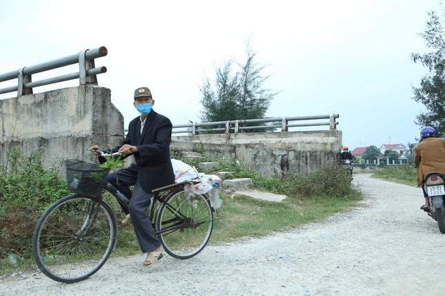 Cầu hơn 12 tỷ bị "bỏ quên" suốt 6 năm - 9