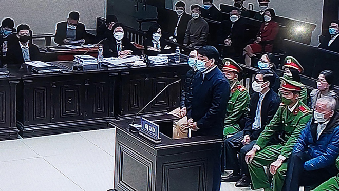 Luật sư ông Nguyễn Đức Chung cung cấp chiếc iPad cài email “chunghinhsu” - 1