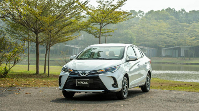 Toyota Vios giảm giá tới 45 triệu đồng, quyết giành "ngôi vương" doanh số - 1