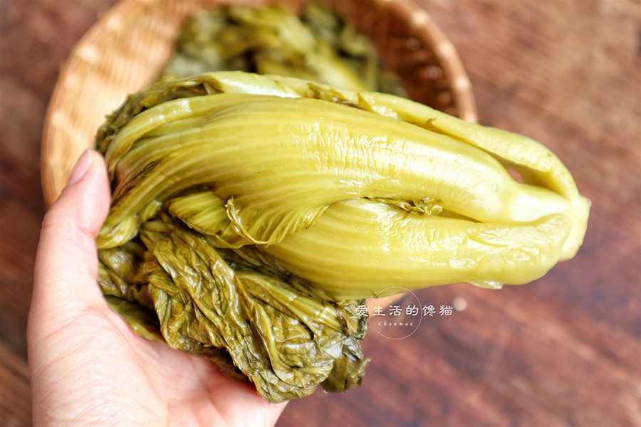 Mẹo muối dưa cải giòn ngon không bị khú