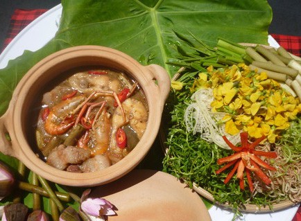 Anh hai Sài Gòn mua bó hoa đẹp bán lề đường về chế biến, mất 20k món nào cũng gây thương nhớ - 6