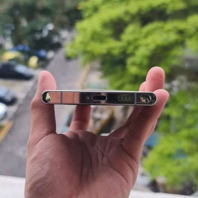 Ảnh nóng Galaxy S22 Ultra với S Pen tiếp tục xuất hiện - 3