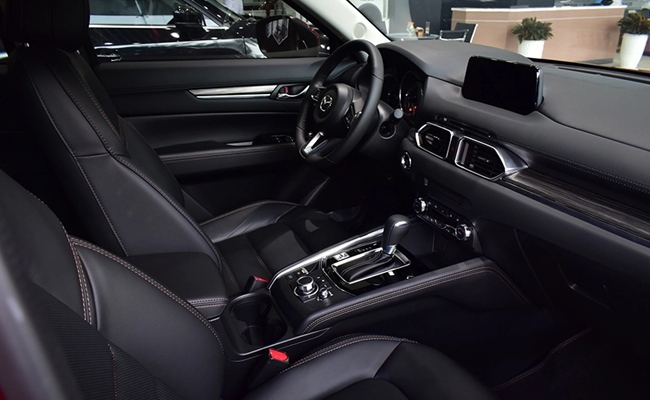 Những mẫu xe cạnh tranh với Hyundai Tucson tại việt Nam - 7