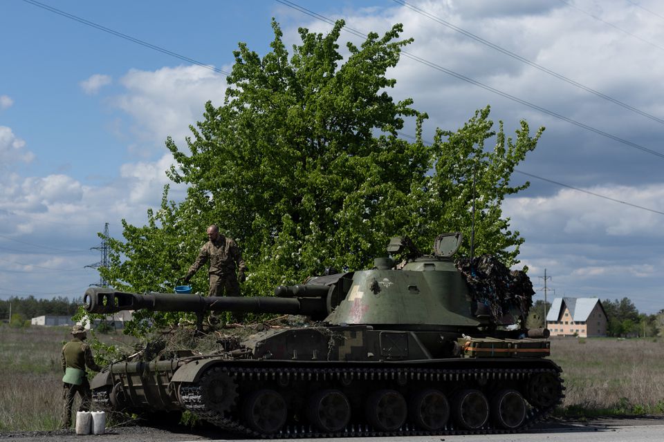Ukraine tuyên bố bao vây lực lượng Nga ở Lyman - 1
