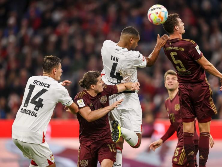 Video bóng đá Bayern Munich - Leverkusen: Đại tiệc 4 bàn, vượt mặt Dortmund (Vòng 8 Bundesliga)