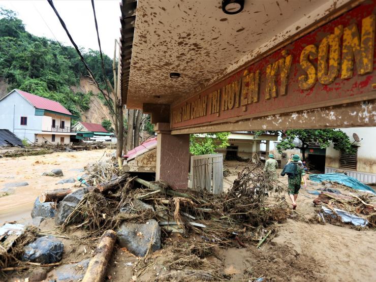 Hình ảnh tan hoang sau trận lũ quét kinh hoàng ở Nghệ An