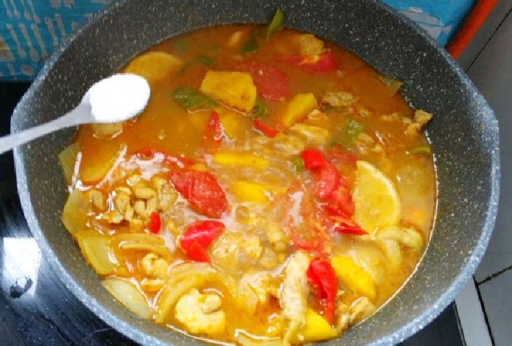 Cách làm món cà ri gà dứa kiểu Thái mềm béo thơm ngon cực đơn giản - 15