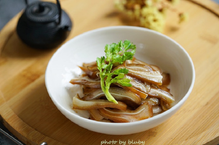 Cách làm món tai heo kho thuốc bắc dai giòn cực đưa cơm ngày trở gió - 9