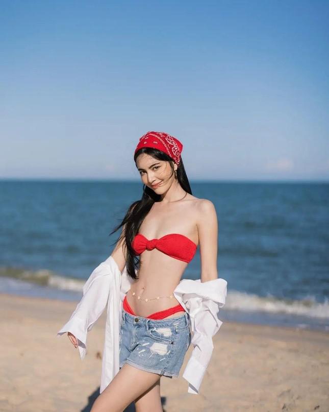 Vóc dáng bị chê của Mai Davika - 6
