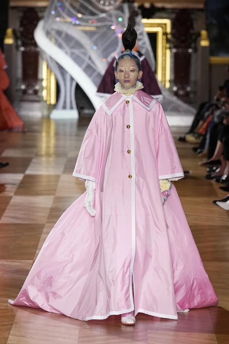Thom Browne tiếp tục gây choáng ngợp tai Paris - 8