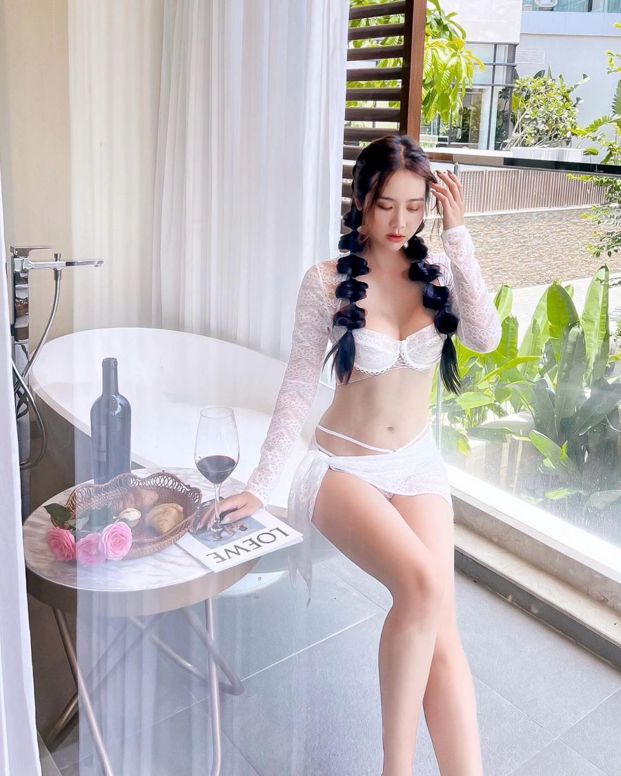 Huyền Lizzie diện áo tắm hot trend, ai cũng phải trầm trồ vì body của mẹ 1 con - 6