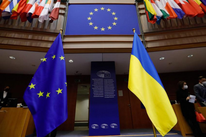 Nga yêu cầu châu Âu làm rõ lập trường về cách thức giải quyết cuộc xung đột Ukraine - 1