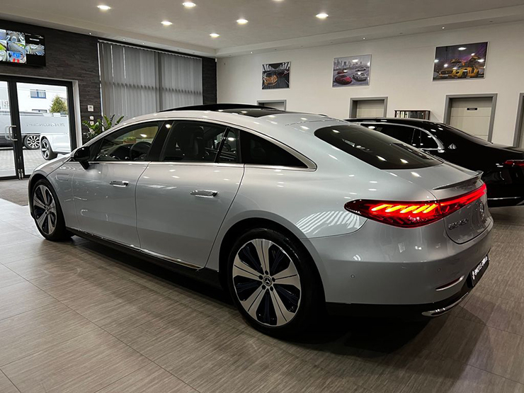 Đại lý Việt Nam nhận cọc Mercedes-Benz EQS 2023, giá dự kiến từ 5,5 tỷ đồng - 2