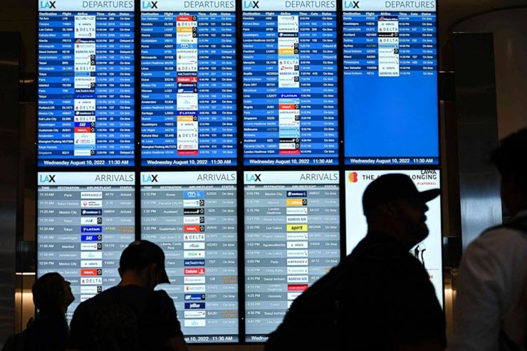 Hàng chục trang web sân bay của Mỹ bị tin tặc đánh sập - 1