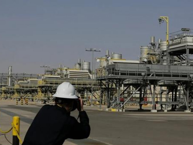 Mỹ đau đầu, Nga hưởng lợi từ việc OPEC+ giảm sản lượng dầu