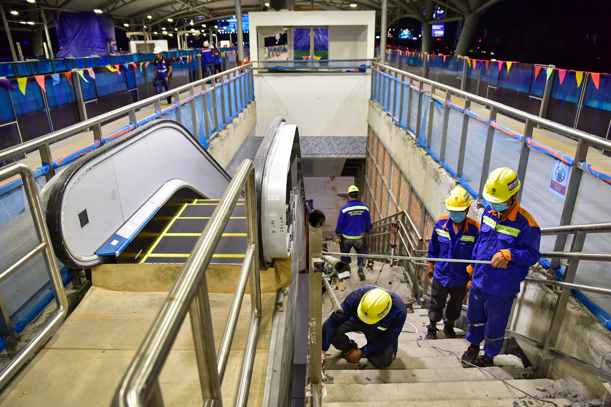 メトロ ライン 1 ～ 13 の中で最も特別なデザインの駅を明らかにする