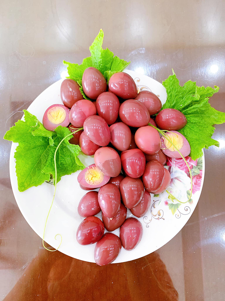 Hô biến trứng cút thành chùm nho căng mọng đẹp như tranh, chồng con thi nhau gắp - 8