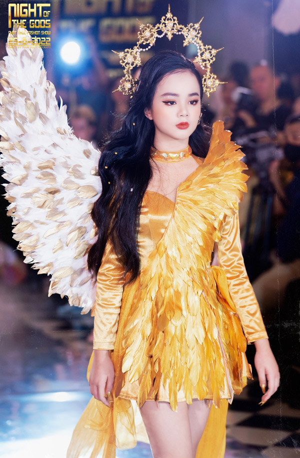 Vẻ đẹp của người mẫu nhí Hà Nội quen mặt trên sàn diễn - 7