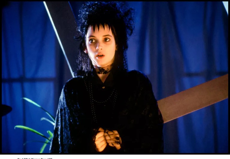 Chiếc váy đen nhỏ xinh cho mùa Halloween - 5