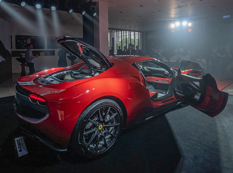 Ferrari giới thiệu siêu xe 296 GTB đến thị trường Việt Nam, giá bán hơn 21 tỷ đồng - 5