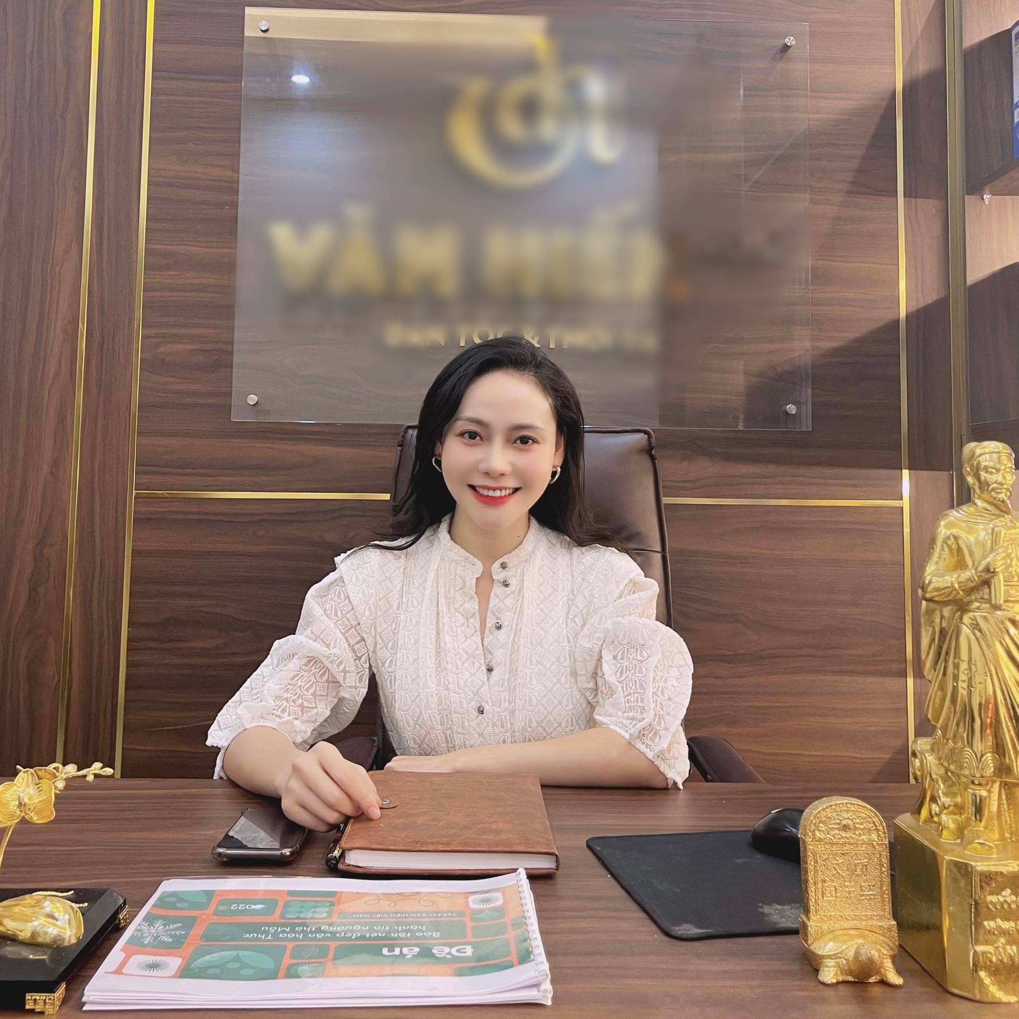 Hot girl Huyền Trang đóng cảnh nóng gây sốt VTV: Tôi bỏ chồng để quay lại diễn xuất - 7