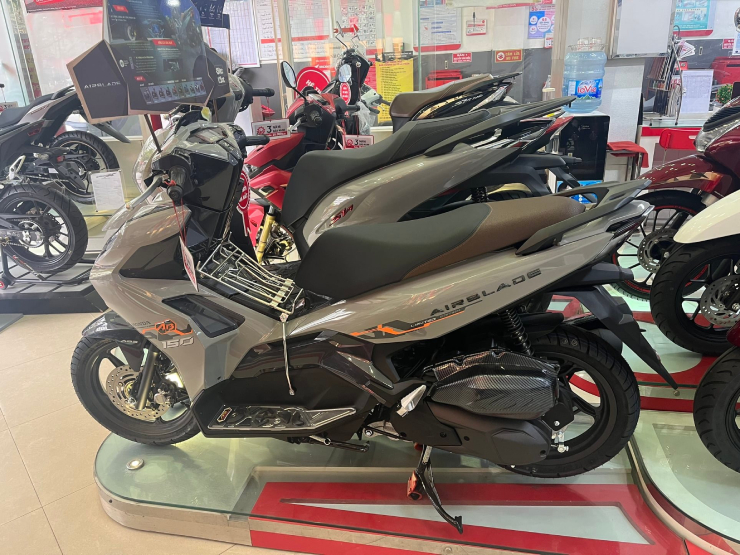Đánh giá xe Honda Air Blade 2019 Hình ảnh chi tiết khả năng vận hành  Mô  Tô Việt