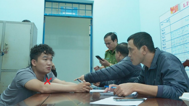 Huy động hơn 100 cảnh sát bắt 3 thanh niên đột nhập nhà chủ tịch huyện để cướp - 2