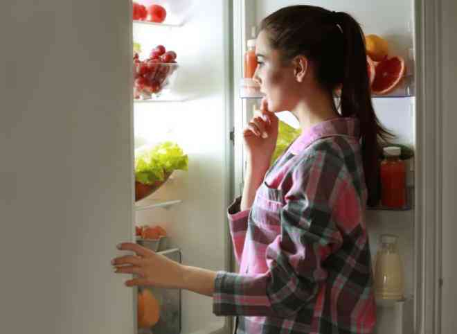 Điều gì sẽ xảy ra với cơ thể bạn khi bạn ăn sau 7 giờ tối mỗi ngày? - 1
