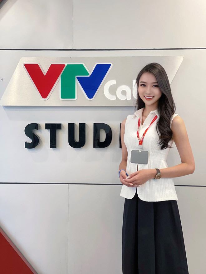 Cô gái chuyển giới Bắc Giang trở thành MC truyền hình nổi tiếng - 1