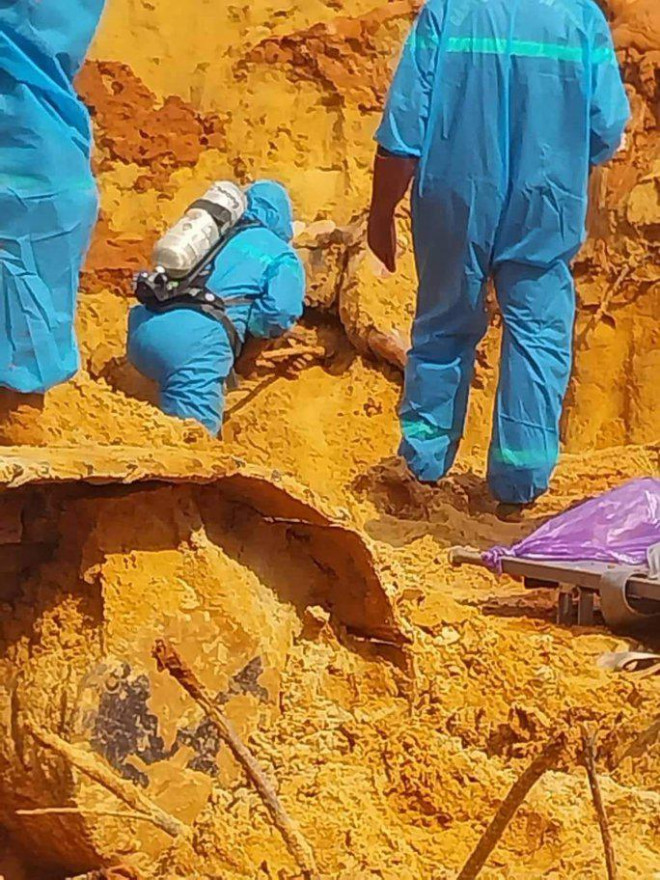 Tìm thấy thi thể cuối cùng trong vụ sập mỏ titan ở Bình Thuận - 1