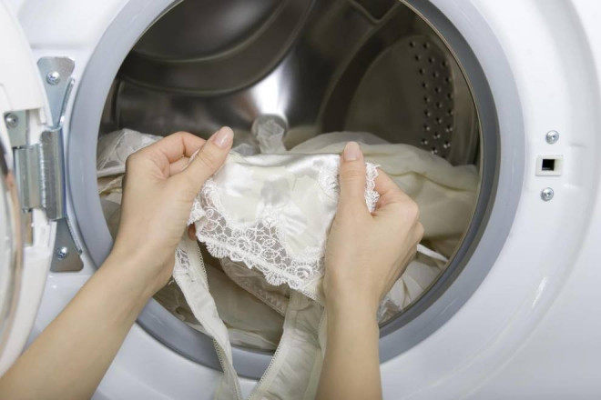 Cô gái 29 tuổi mắc ung thư chỉ vì 1 sai lầm phổ biến khi giặt đồ lót, chuyên gia khuyến cáo hãy từ bỏ ngay thói quen lười biếng này! - 1