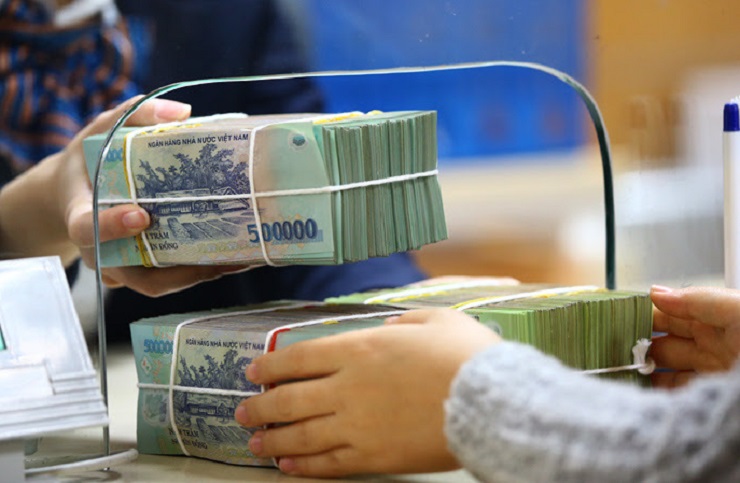 Lãi tiết kiệm chạm mốc 9,5%/năm, có 100 triệu đồng gửi ngân hàng lãi được bao nhiêu? - 1