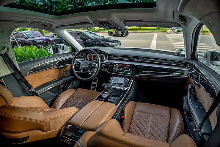 Audi S8 đầu tiên có mặt tại Việt Nam, giá gần 10 tỷ đồng - 8