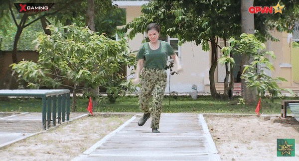 Hậu "Sao nhập ngũ", Dương Hoàng Yến đầu tư "khủng" để "Nam tiến" - 9