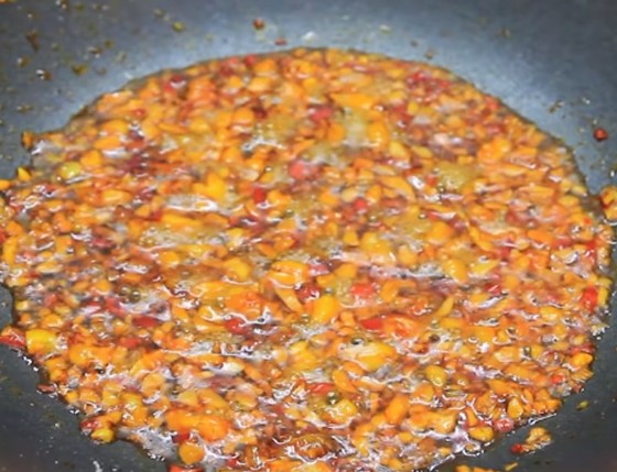 Cách làm tôm kho tàu đậm đà, đưa cơm - 5